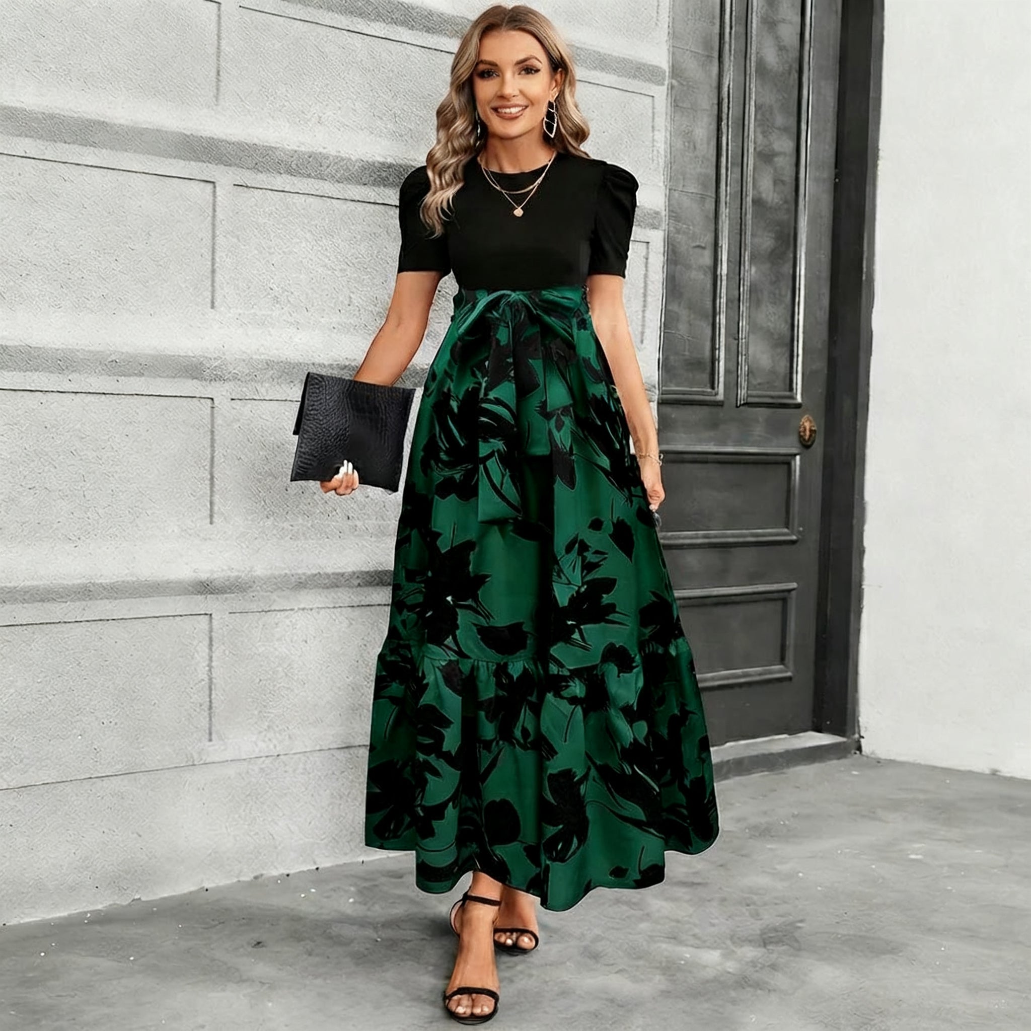 Astrid - Robe Jupe avec Motif Floral Élégant