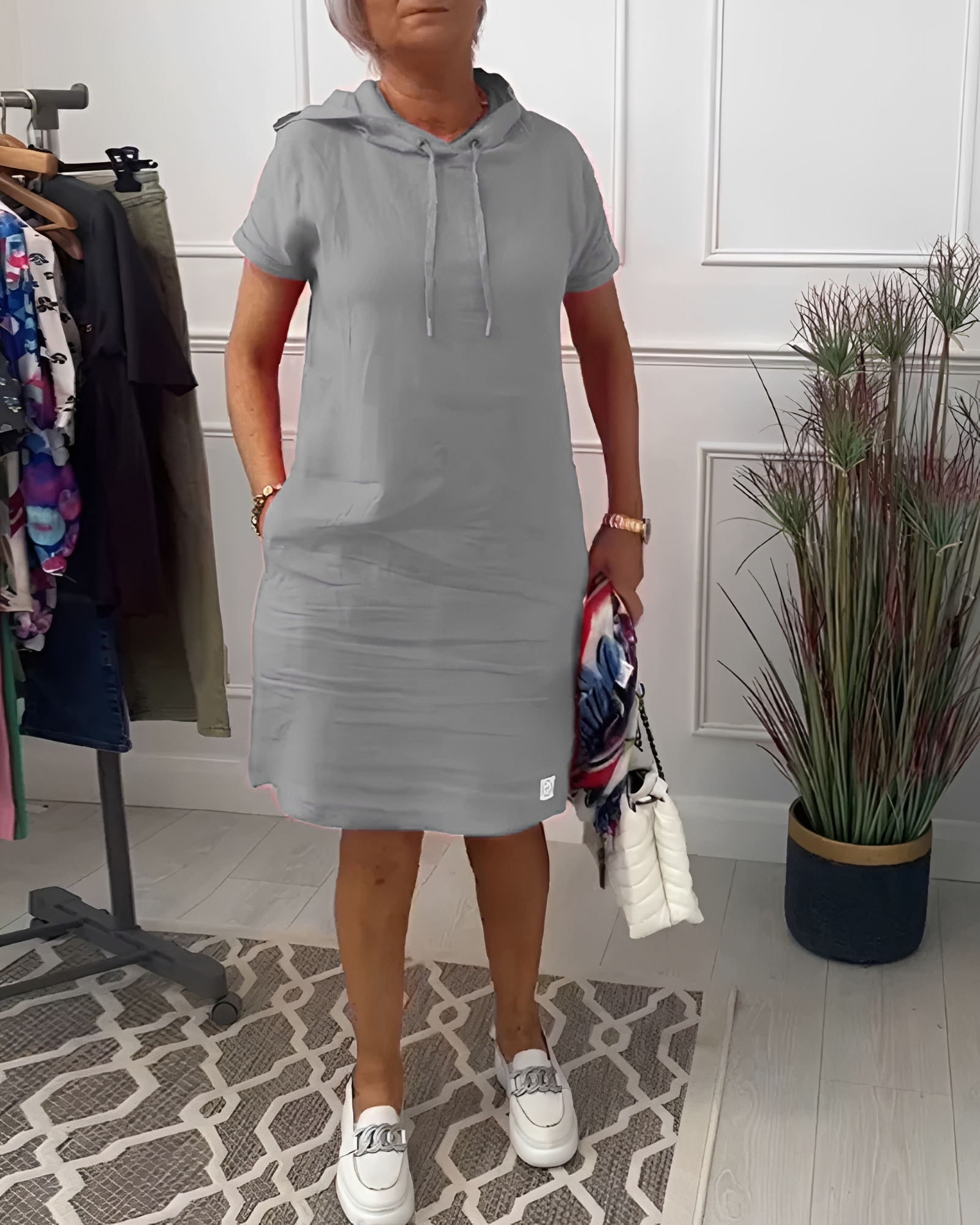 Tasha - Robe Midi Relax avec Capuche