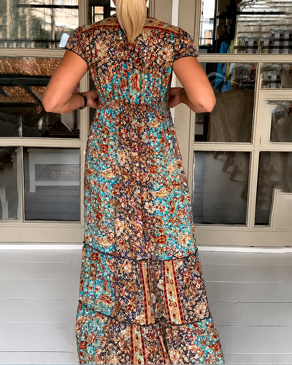 Calneshia - Robe Maxi Élégante à Col V