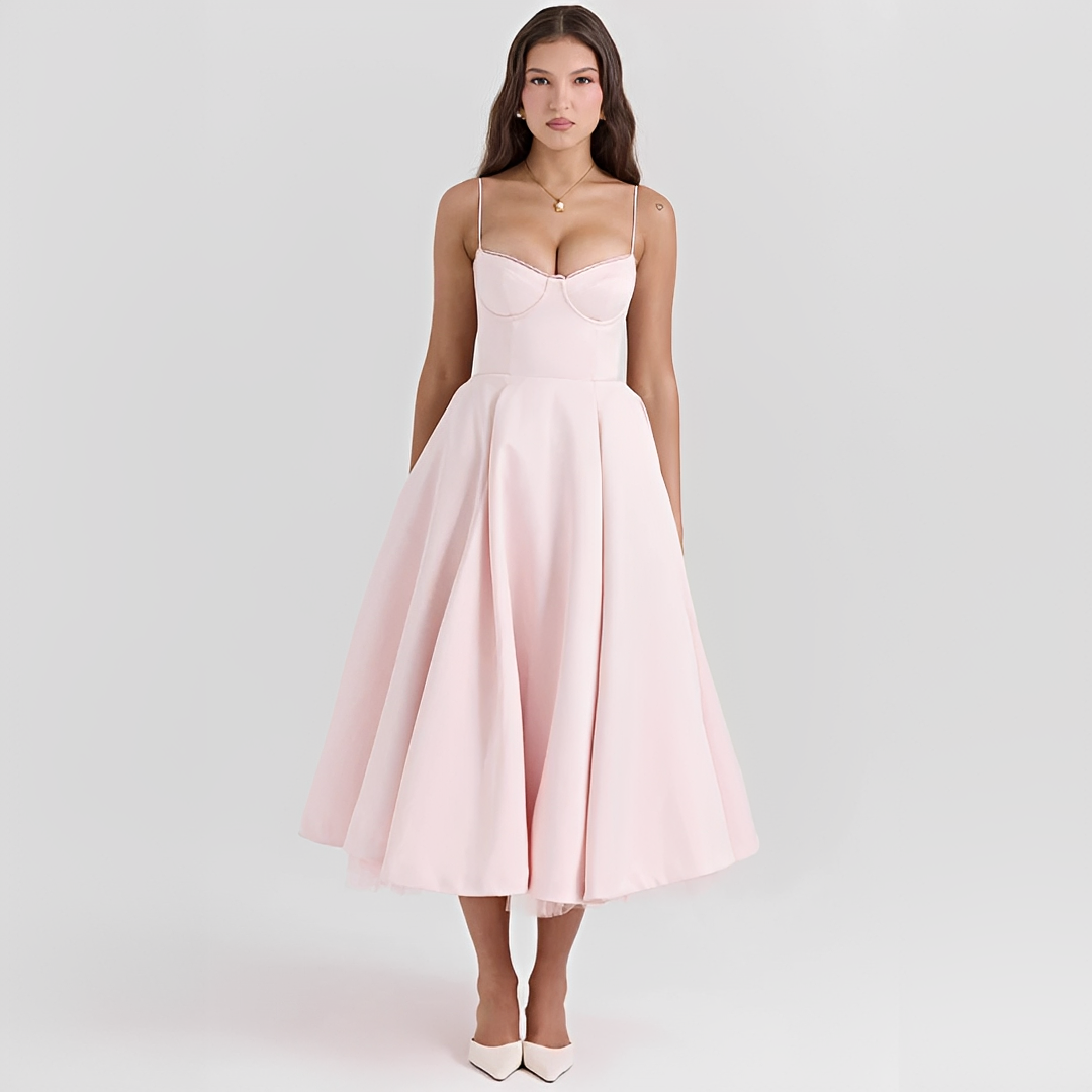 Zendaya - Robe Chic à Double Épaisseur