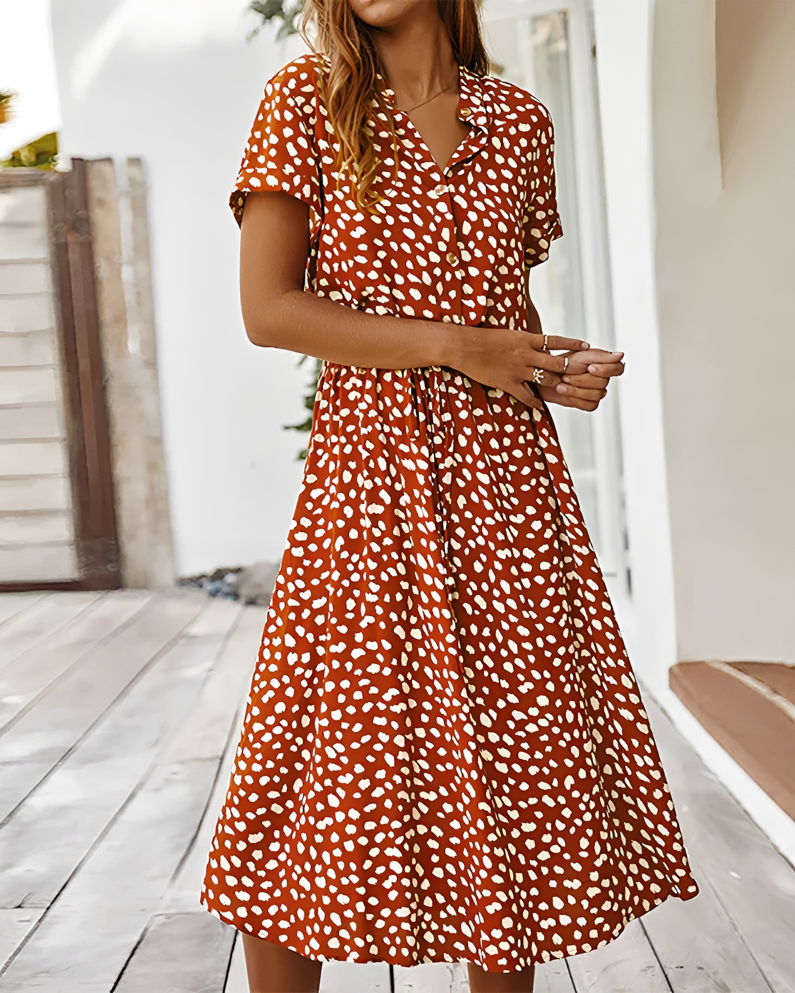 Shannon - Robe midi chic avec col en V
