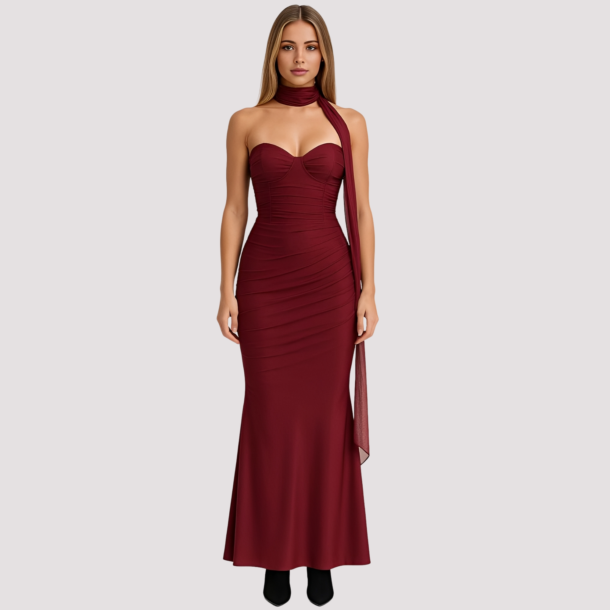 Antonia - Robe chic moulante avec collier