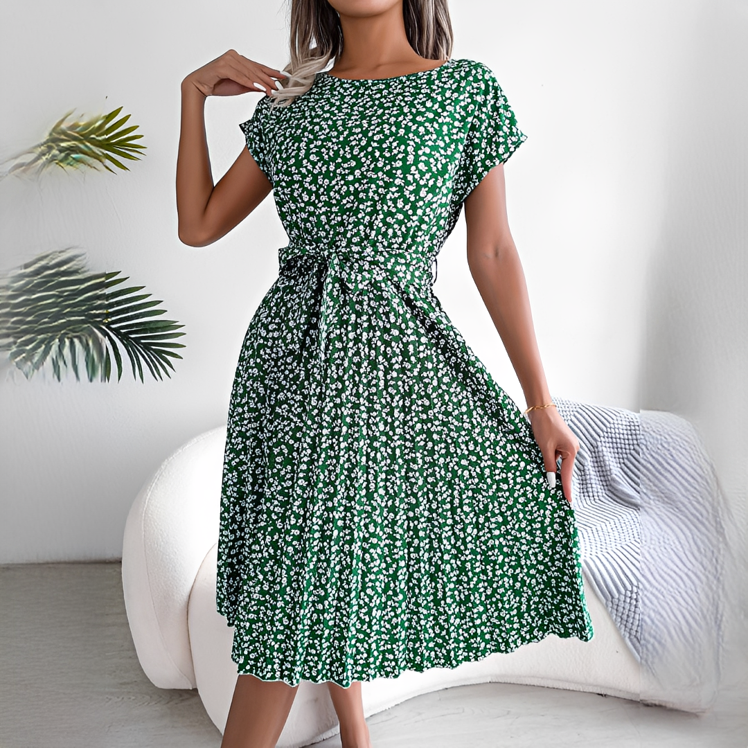 Lyka - Robe élégante d'été à manches courtes pour femmes