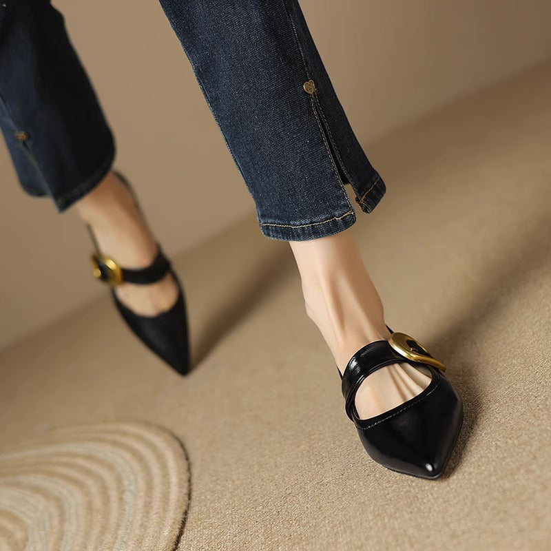 Teegan - Chaussures plates à bout pointu avec talon bas