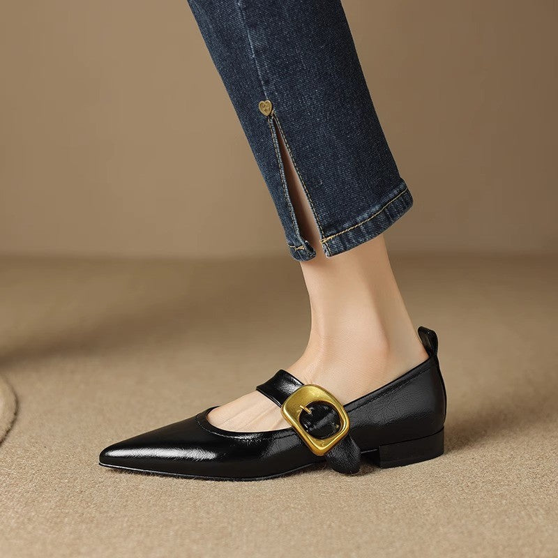Teegan - Chaussures plates à bout pointu avec talon bas