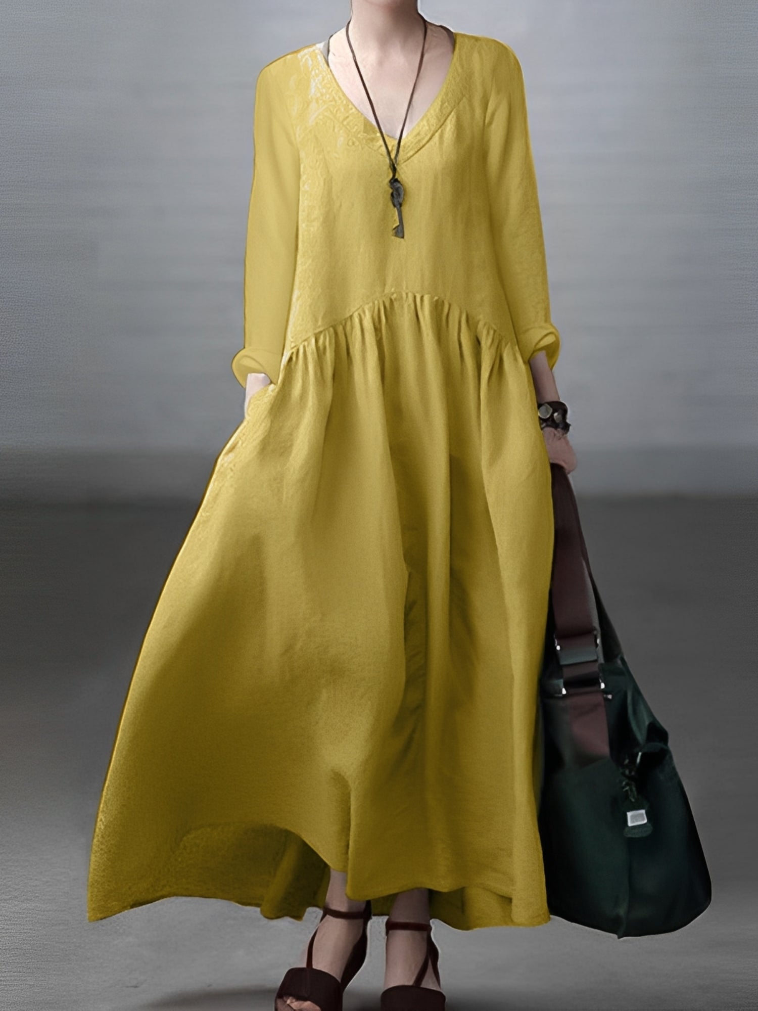 Lindy - Robe large et relax avec col en V pour femmes