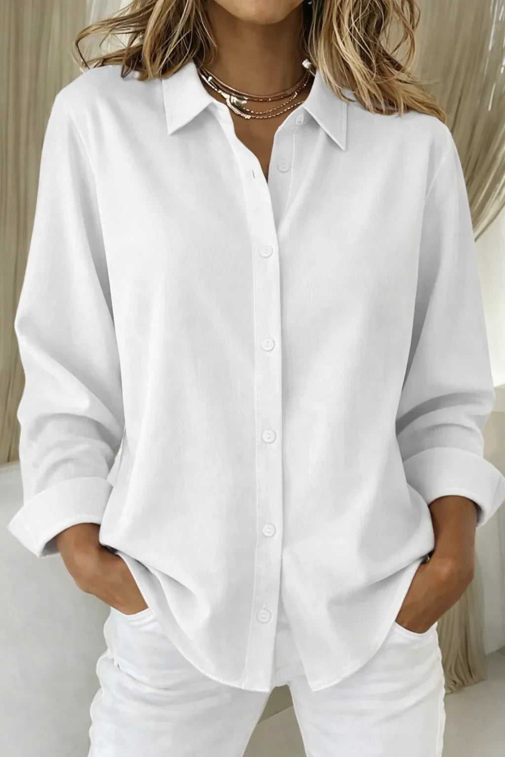 Sophie- Blouse élégante pour femmes avec patte de boutonnage