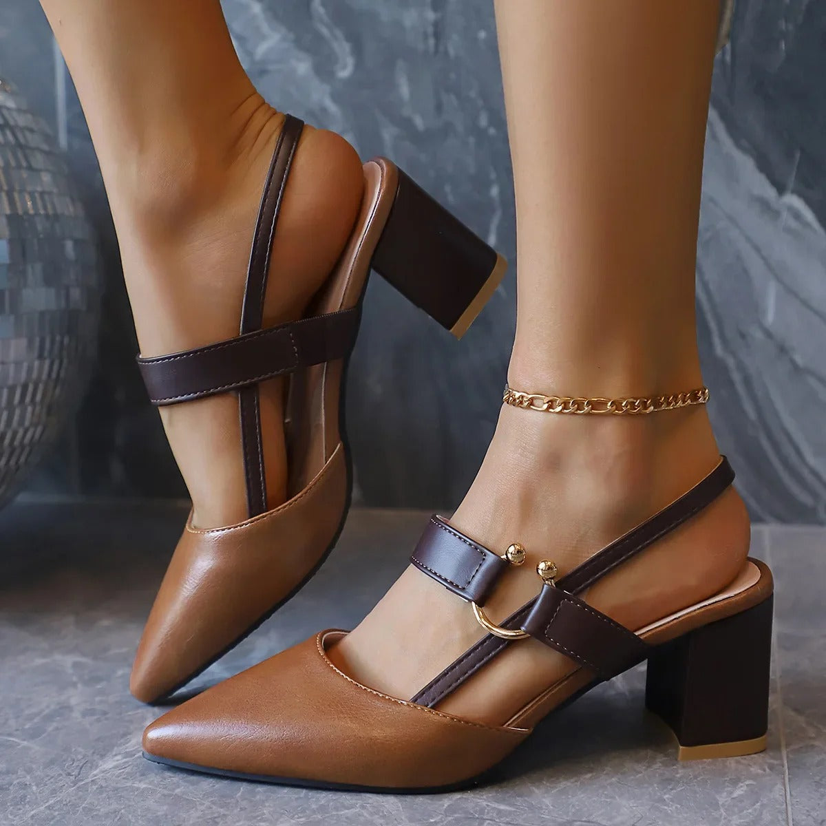 Caelan - Talons slingback chic