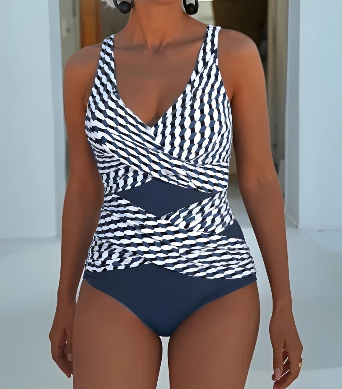Karen - Maillot de Bain Élégant avec Détail Enchevêtré
