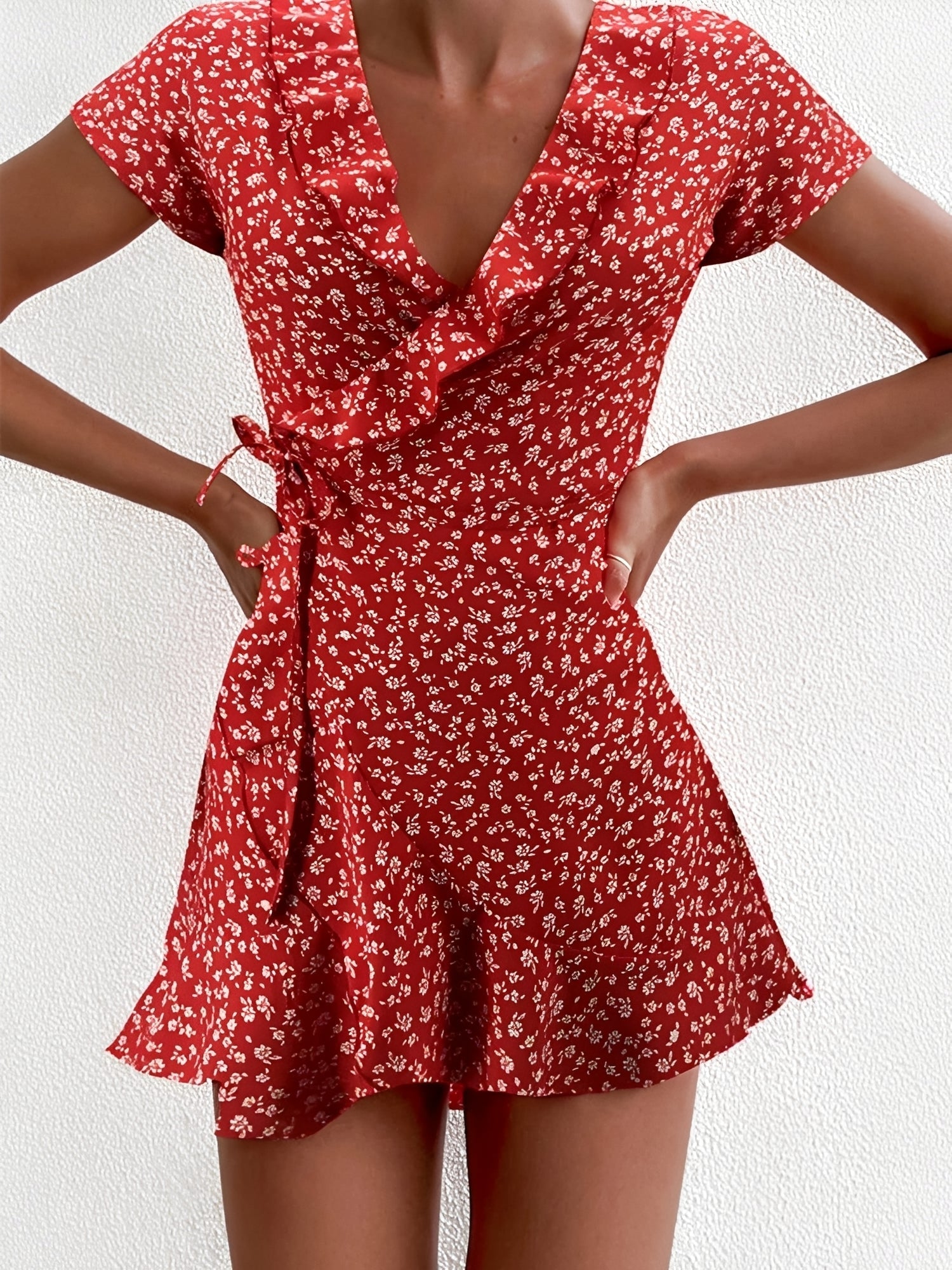 Betsy - Petite Robe Élégante avec Motif Fleuri