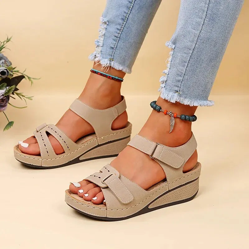 Mia - Sandales à Talon avec Système de Fermeture Velcro