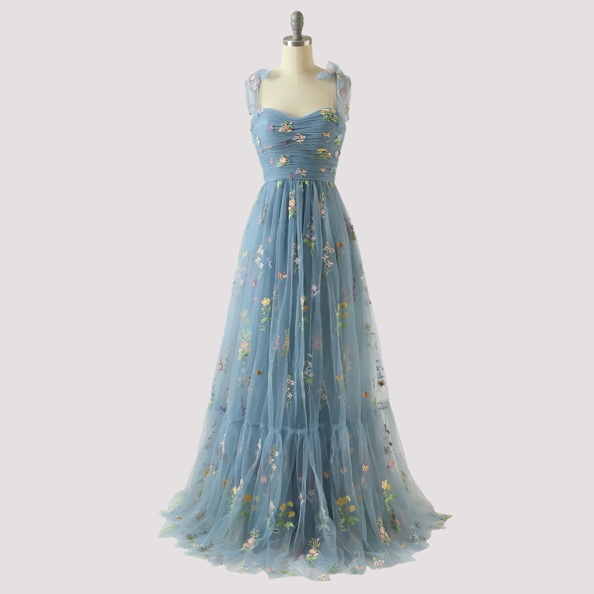 Livia - Robe de bal chic avec broderies florales