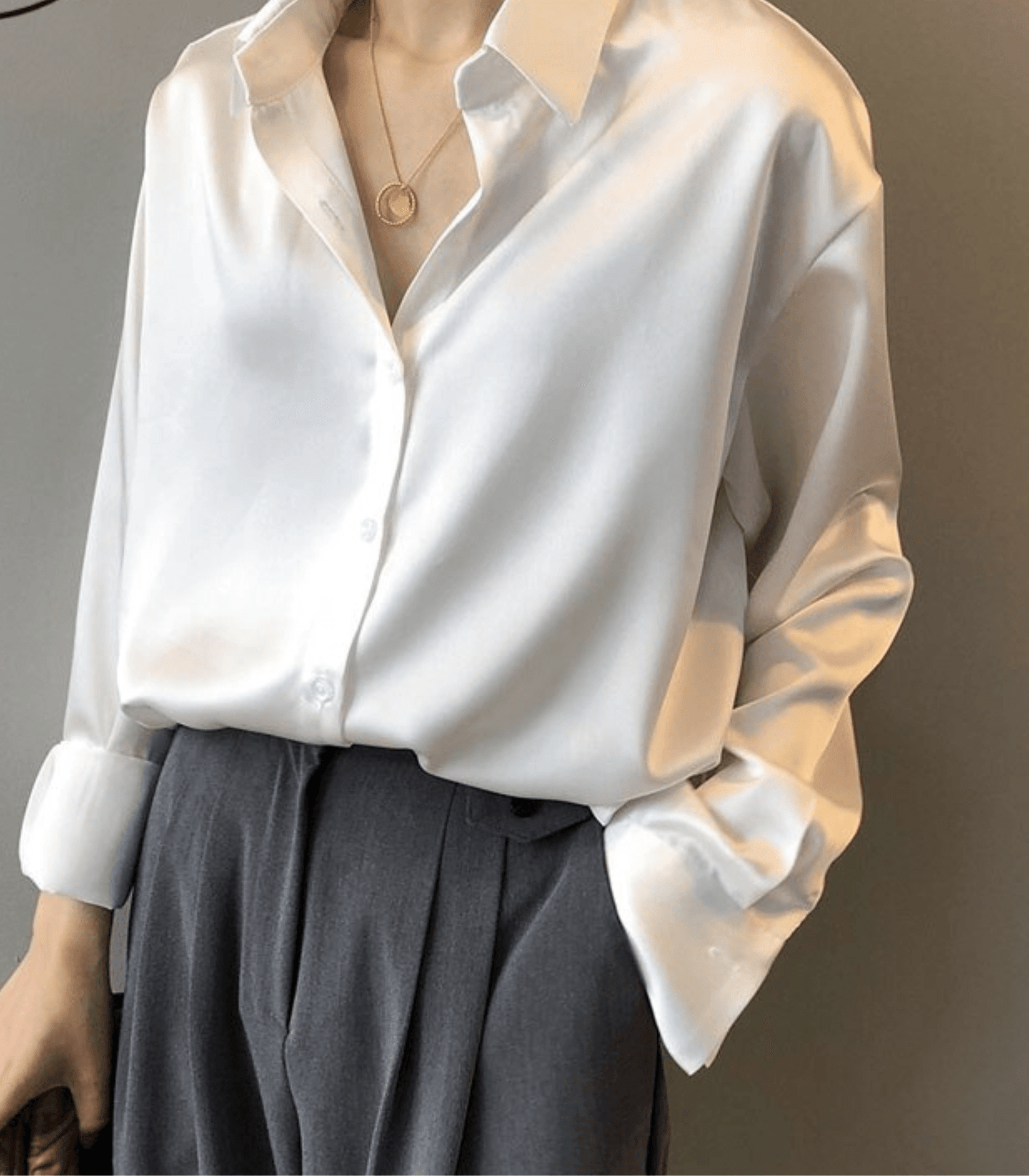 Magnolia - Chemise satinée avec boutons