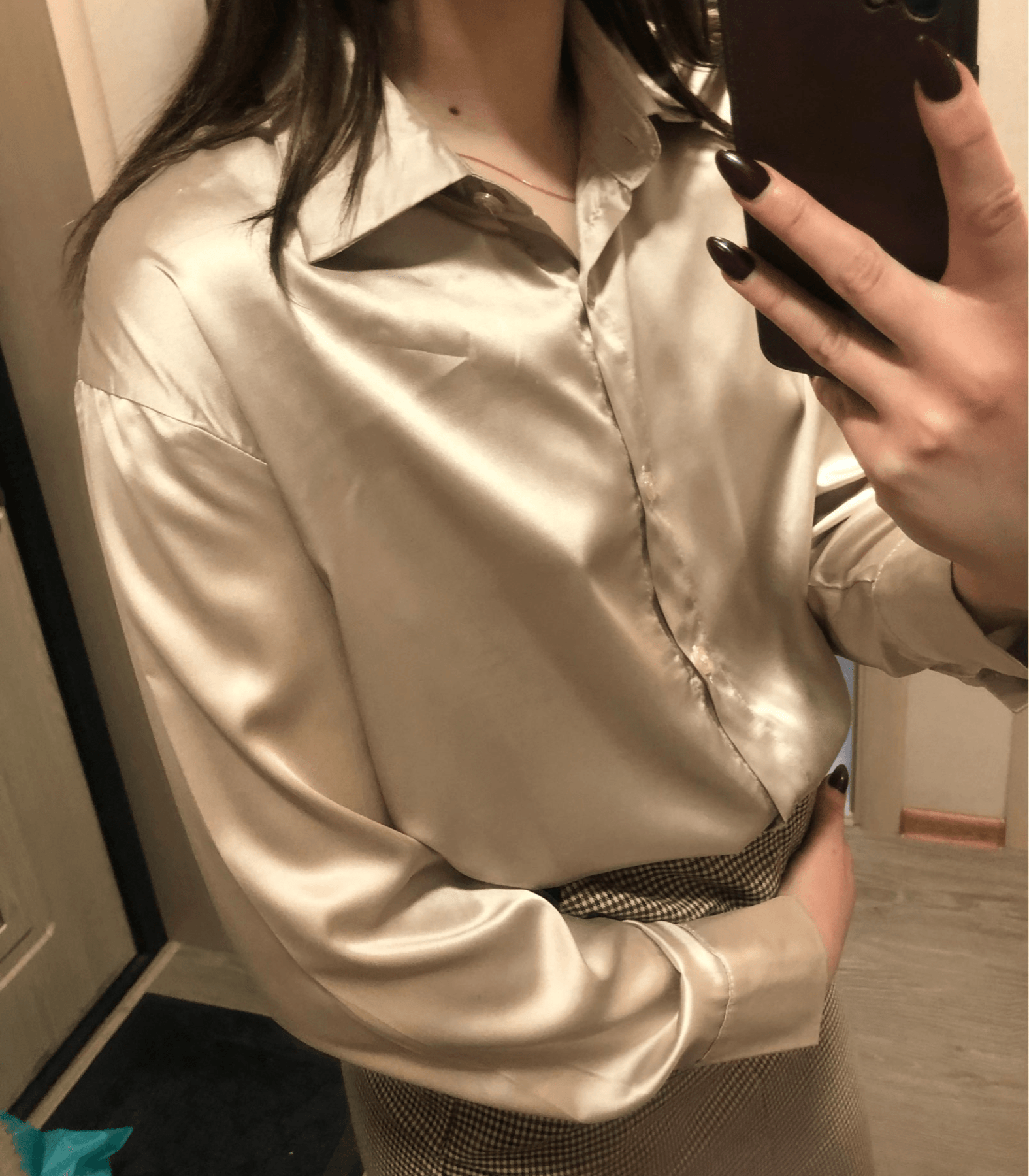 Magnolia - Chemise satinée avec boutons