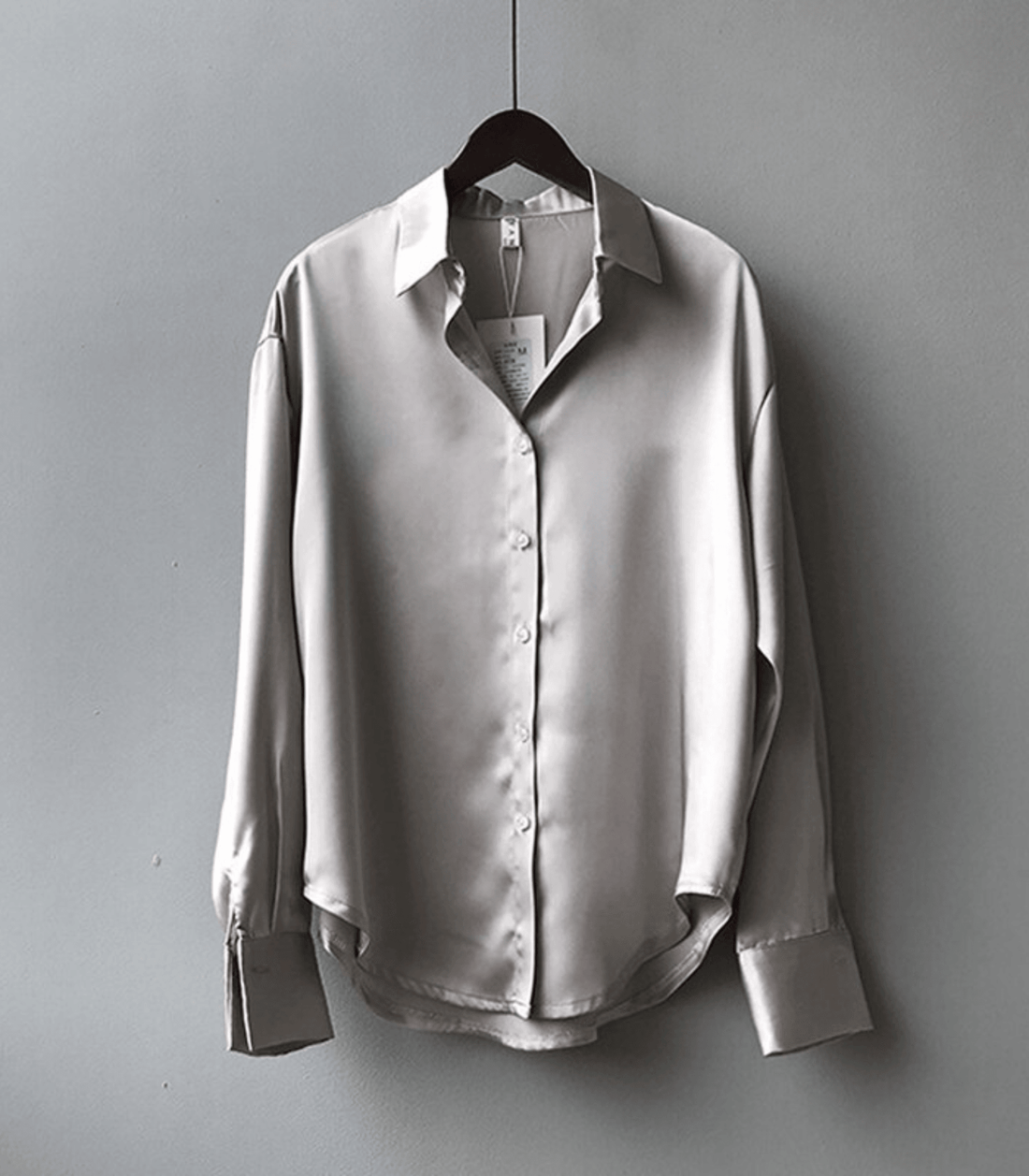 Magnolia - Chemise satinée avec boutons