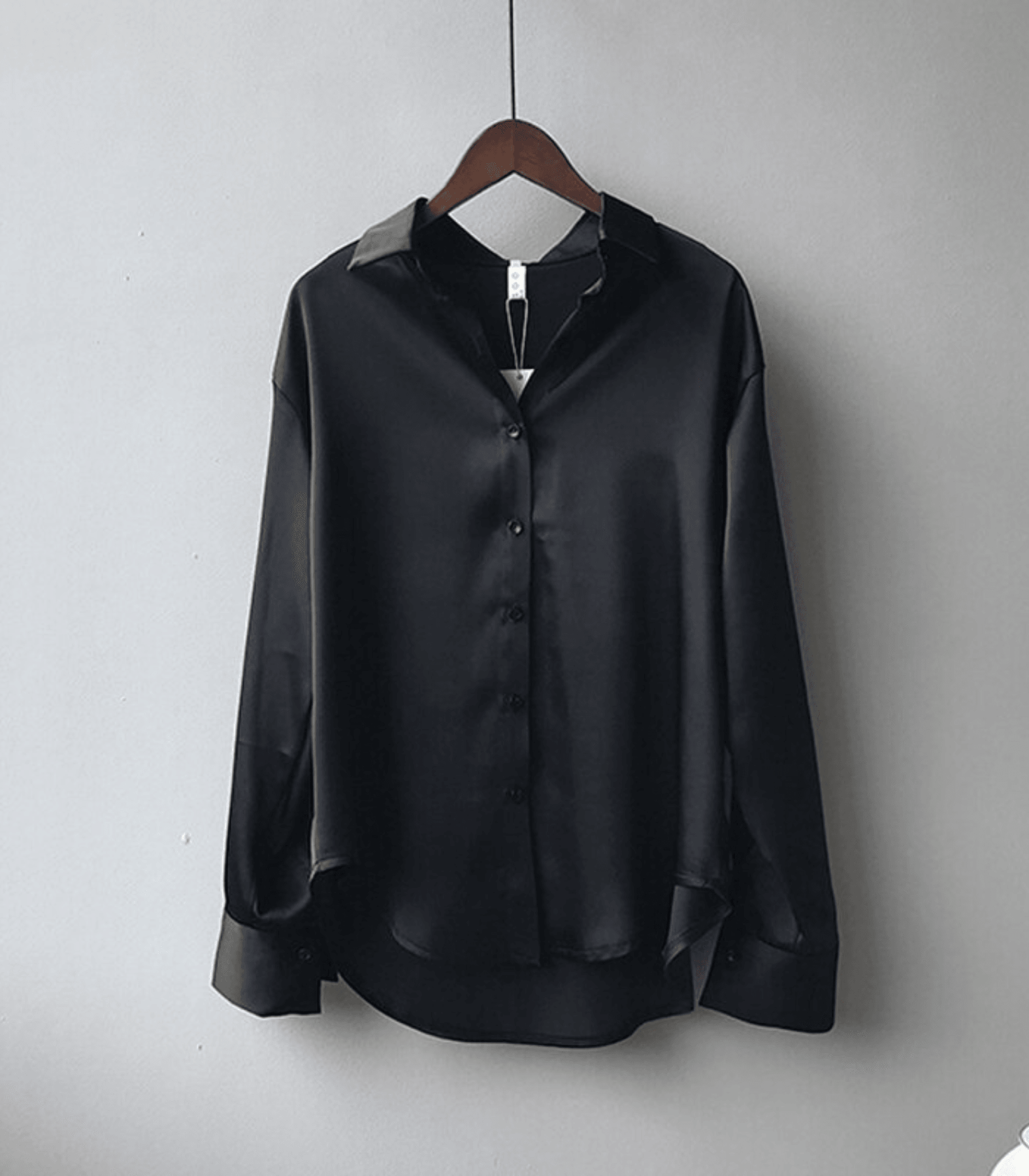 Magnolia - Chemise satinée avec boutons