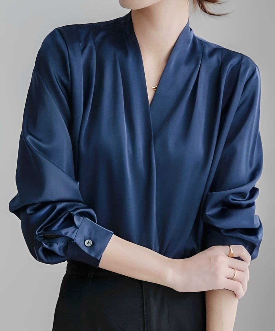 Isabel - Haut Chic avec Col en V