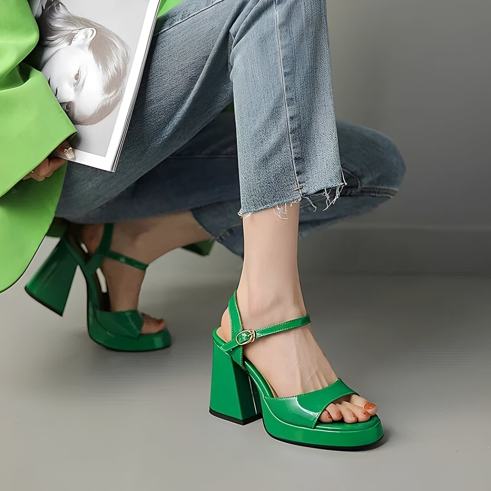Amina - Talons Distingués