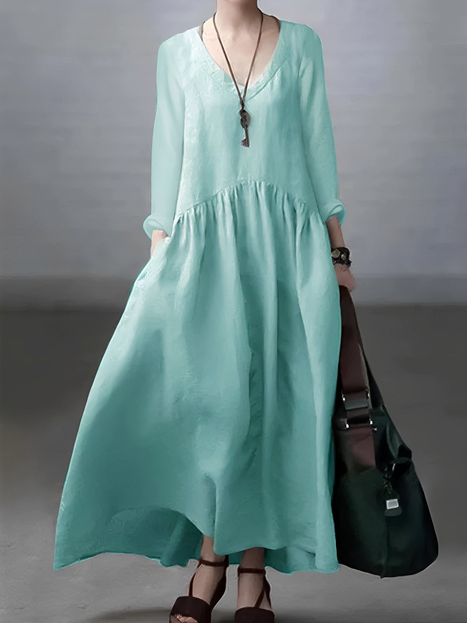 Lindy - Robe large et relax avec col en V pour femmes