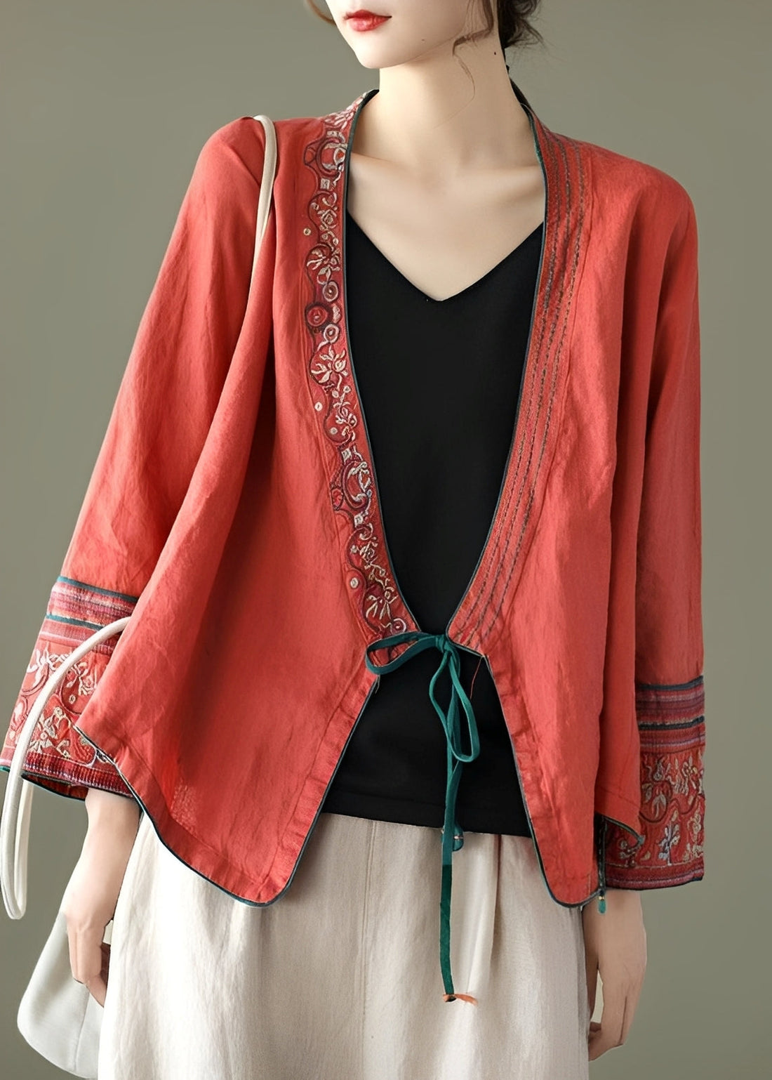 Nastia - Blouse chic et large avec broderie pour femmes